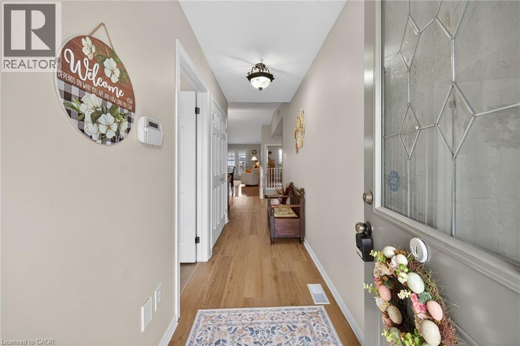 510 QUEENSWAY Street W Unit# 33