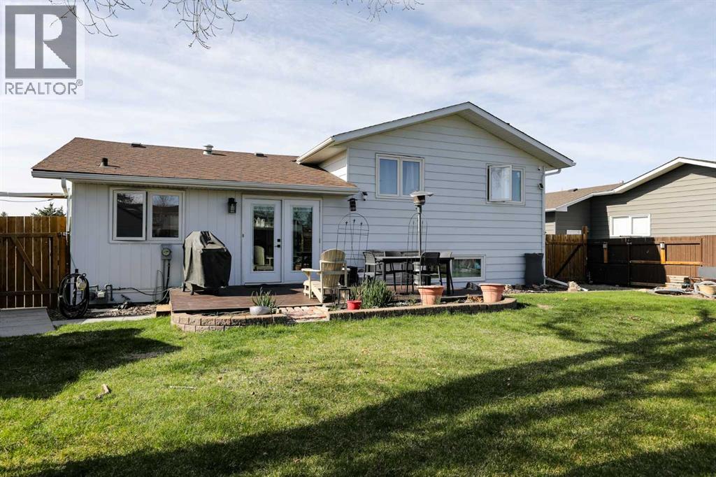 97 Laval Court W