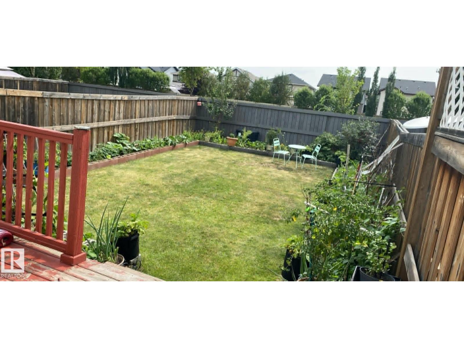 2402 Casselman CR SW