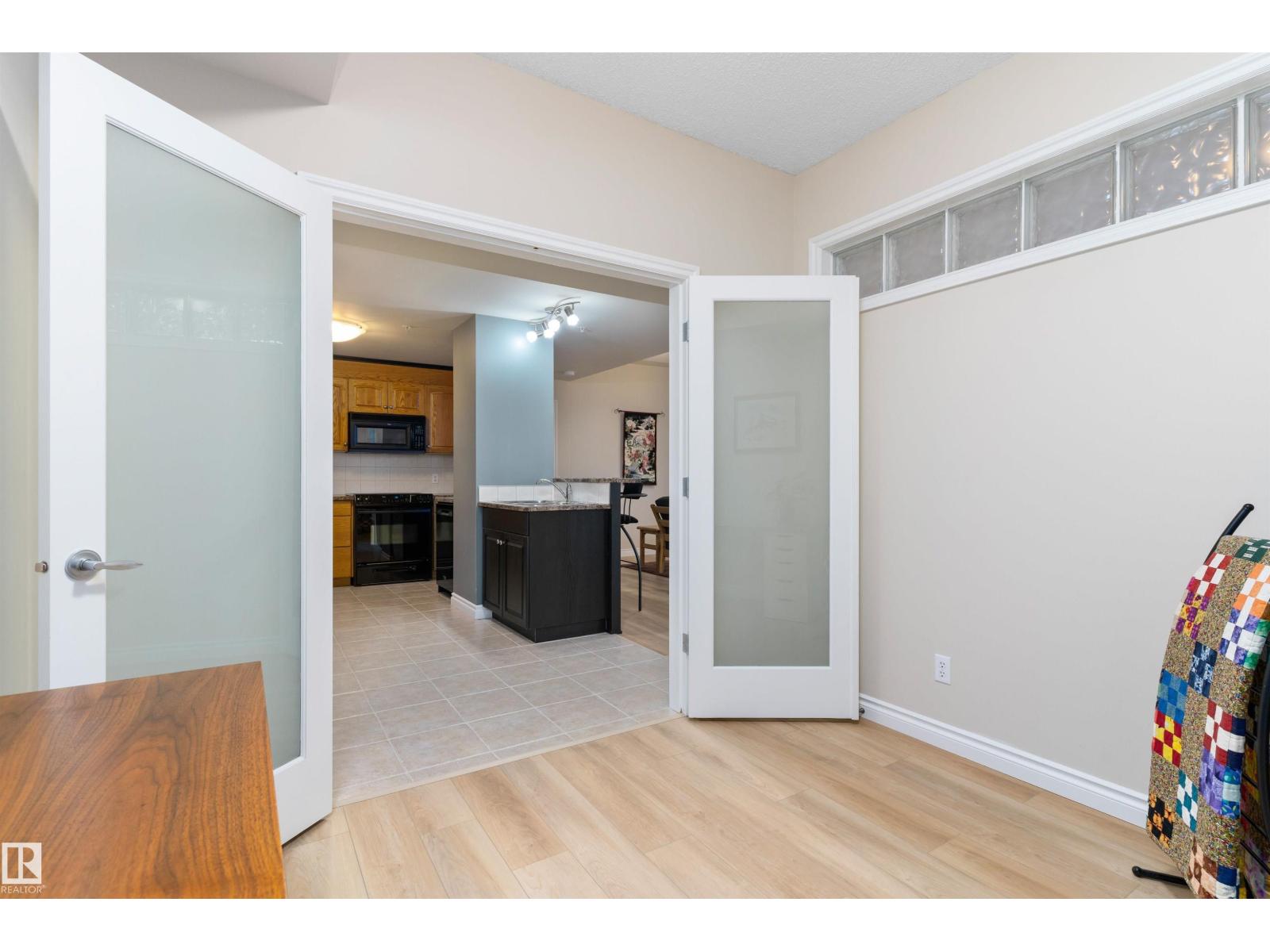 #408 9020 JASPER AV NW