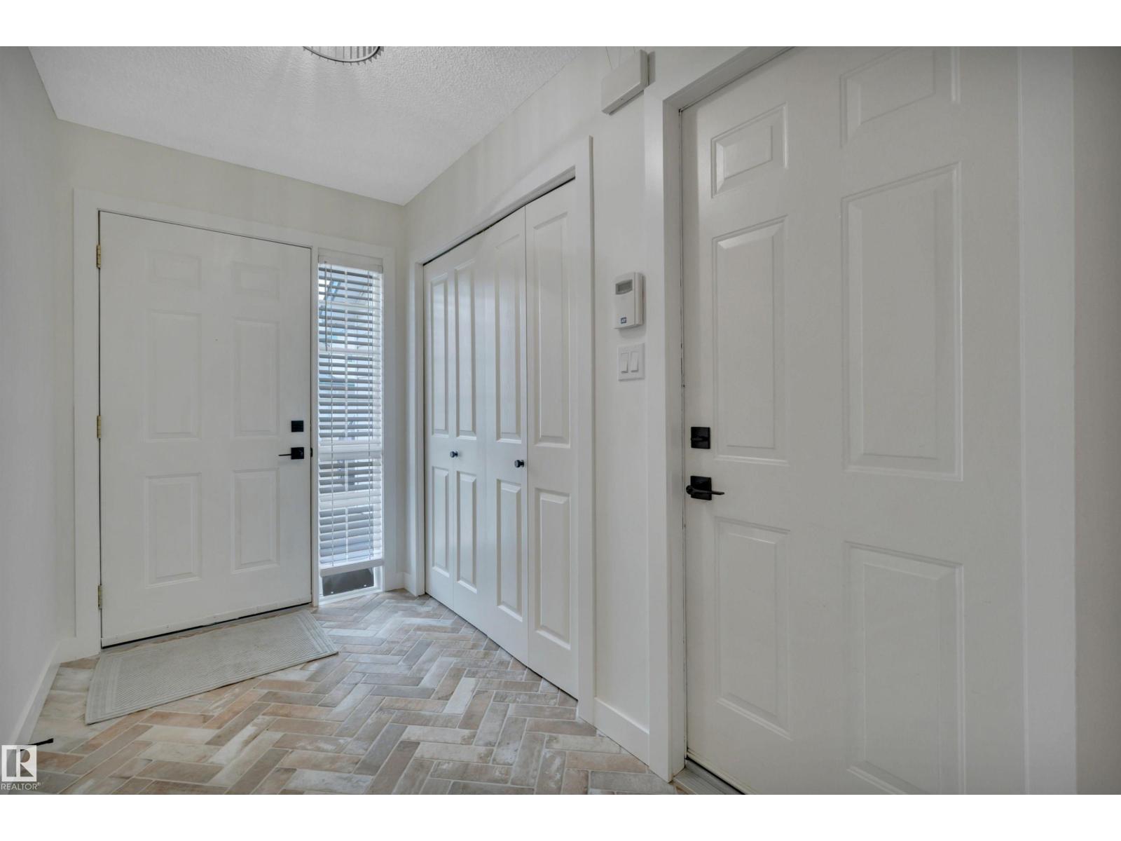 #9 843 YOUVILLE DR W NW