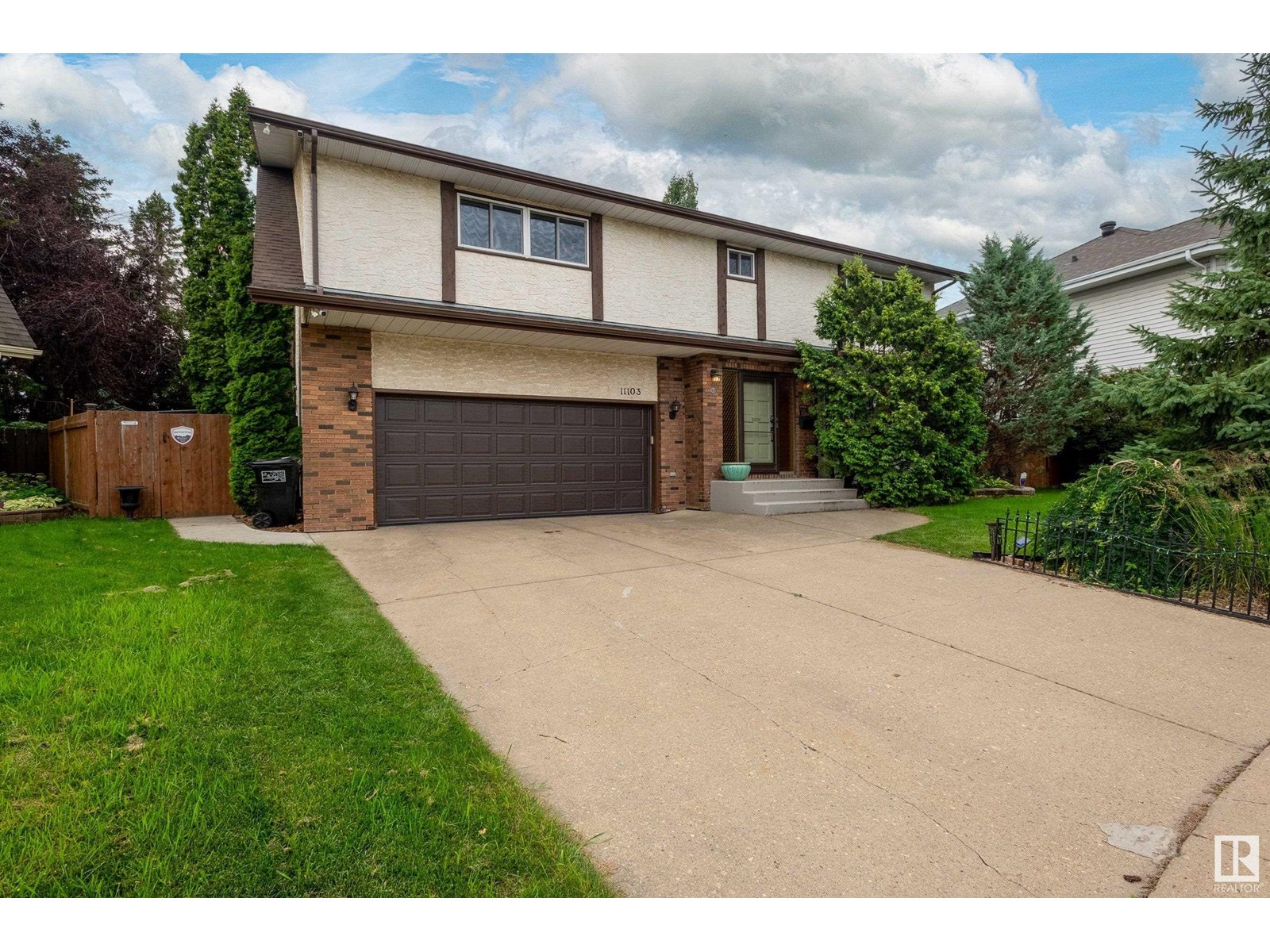 11103 21 AV NW