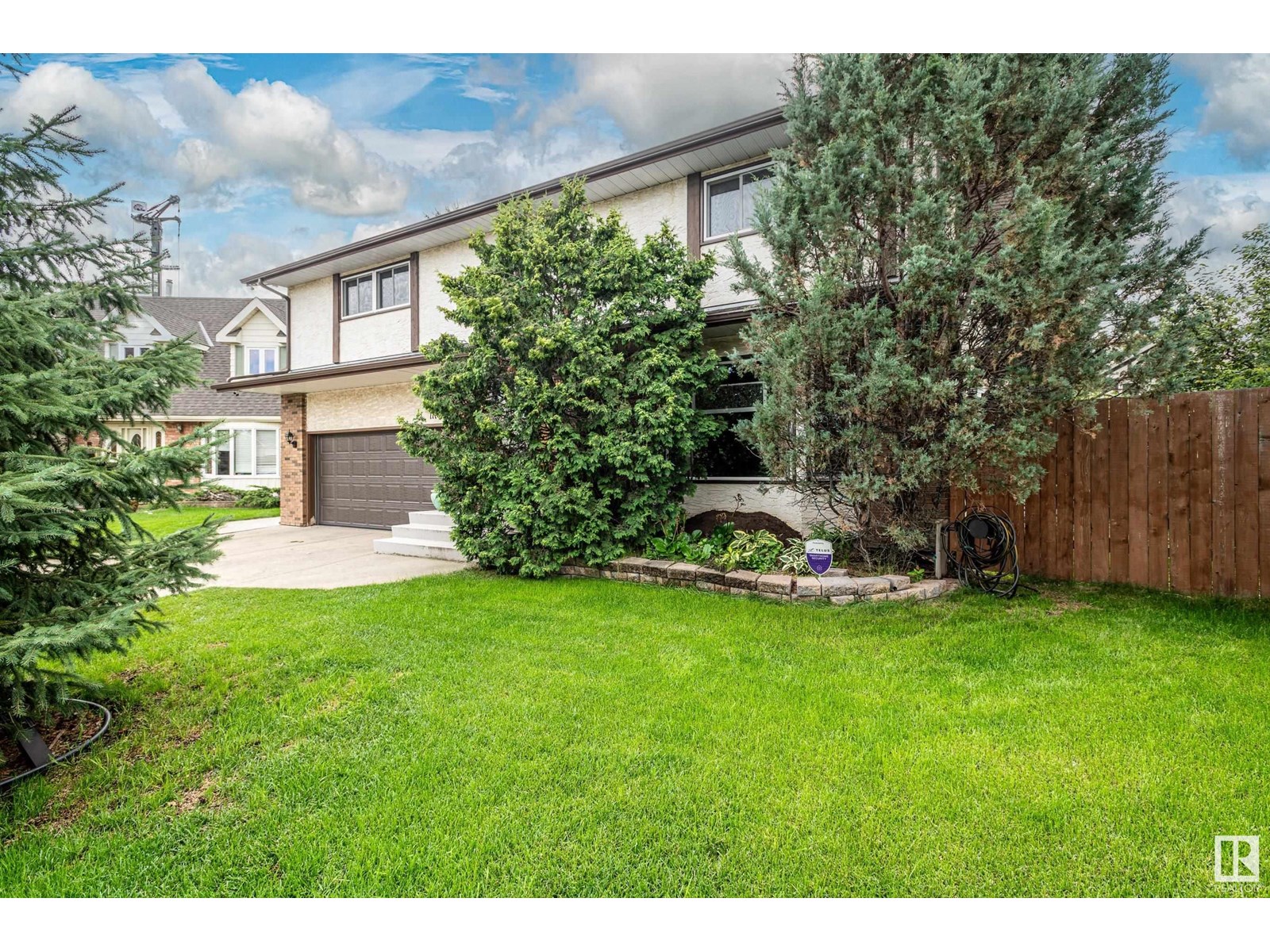 11103 21 AV NW