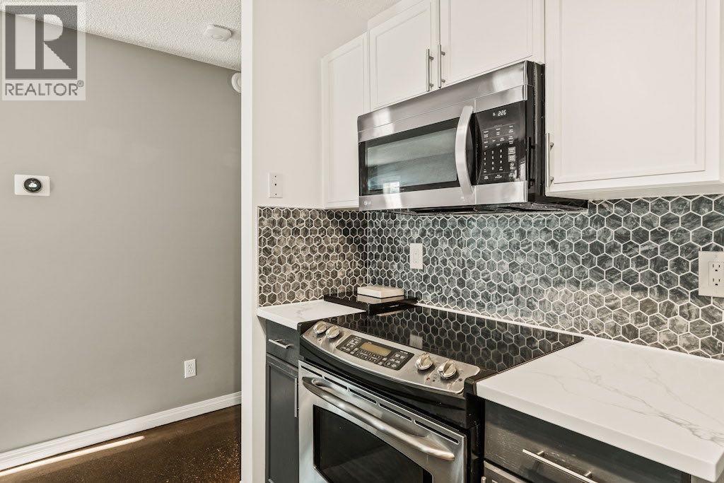 22, 914 20 Street SE