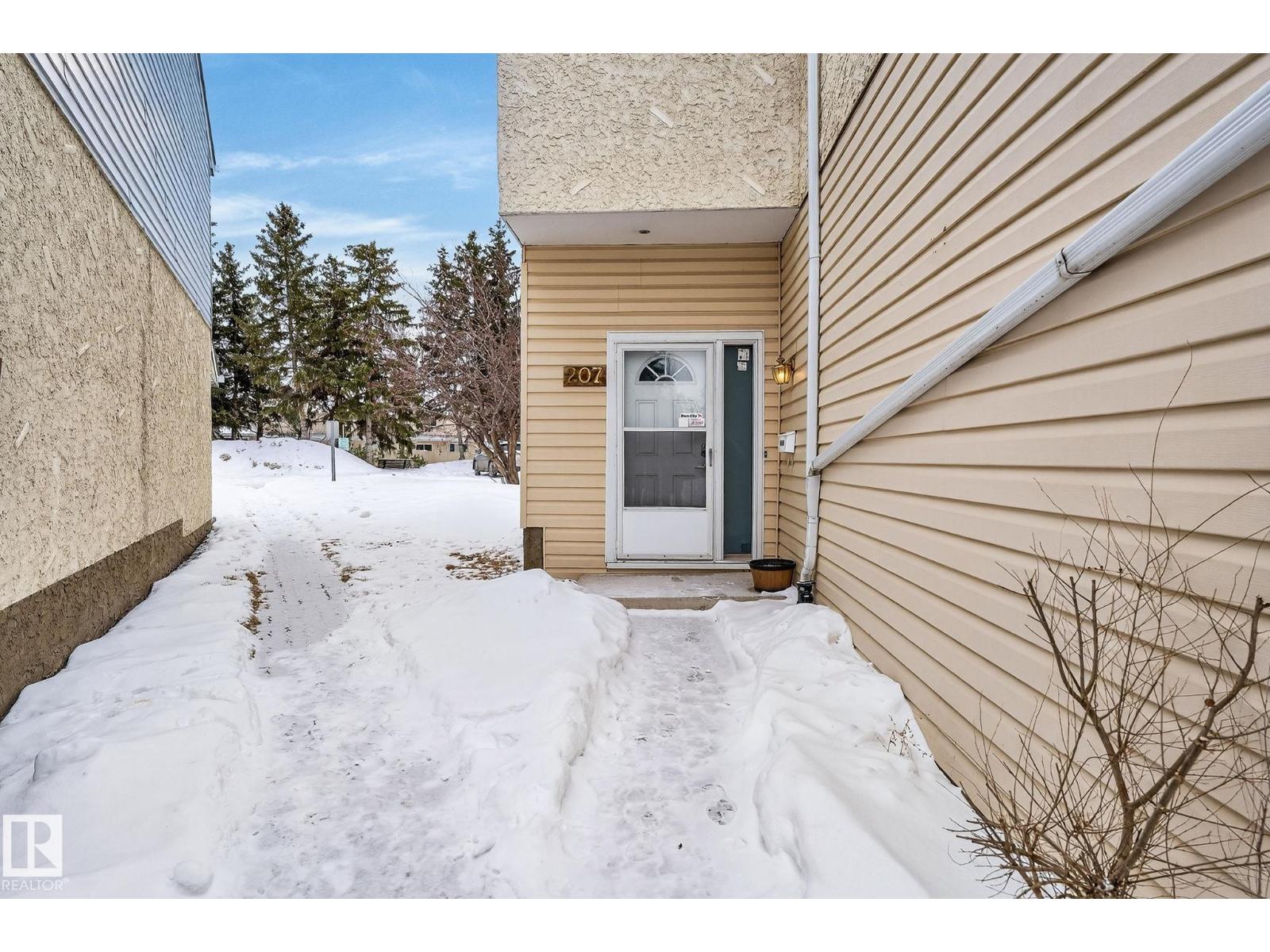 207 CALLINGWOOD PL NW