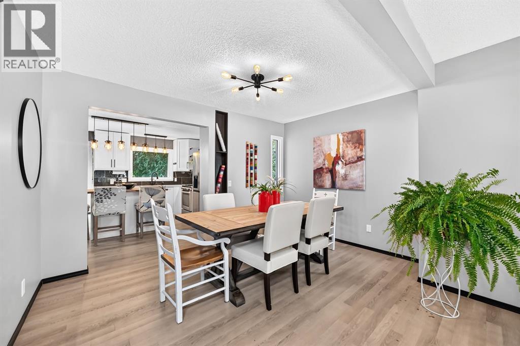 81 Sandalwood Court NW