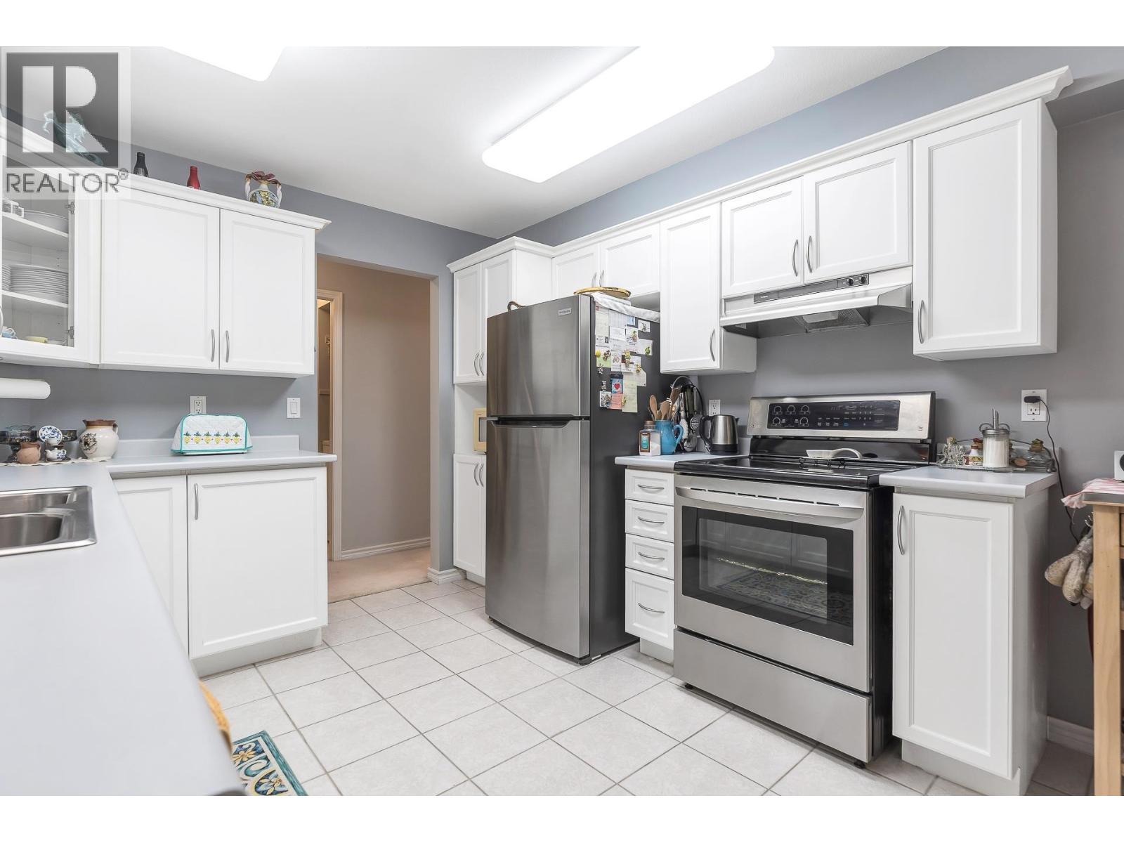 206 1150 LYNN VALLEY ROAD