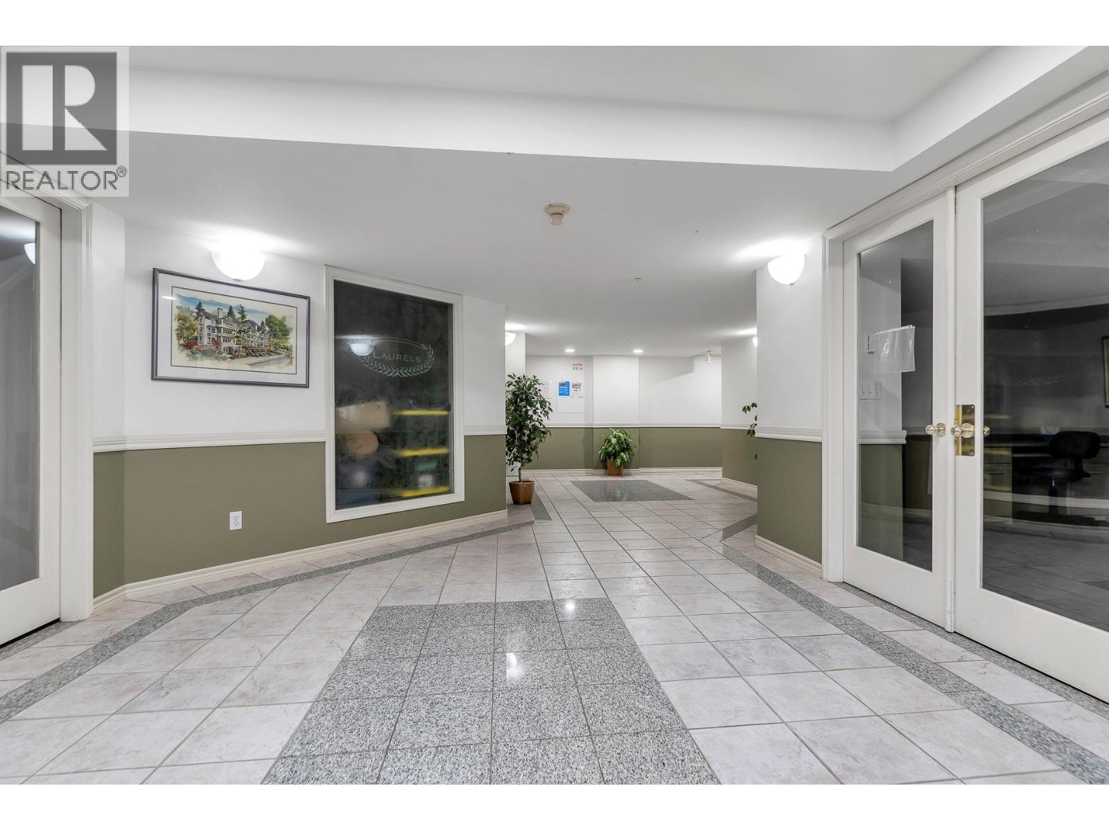 206 1150 LYNN VALLEY ROAD