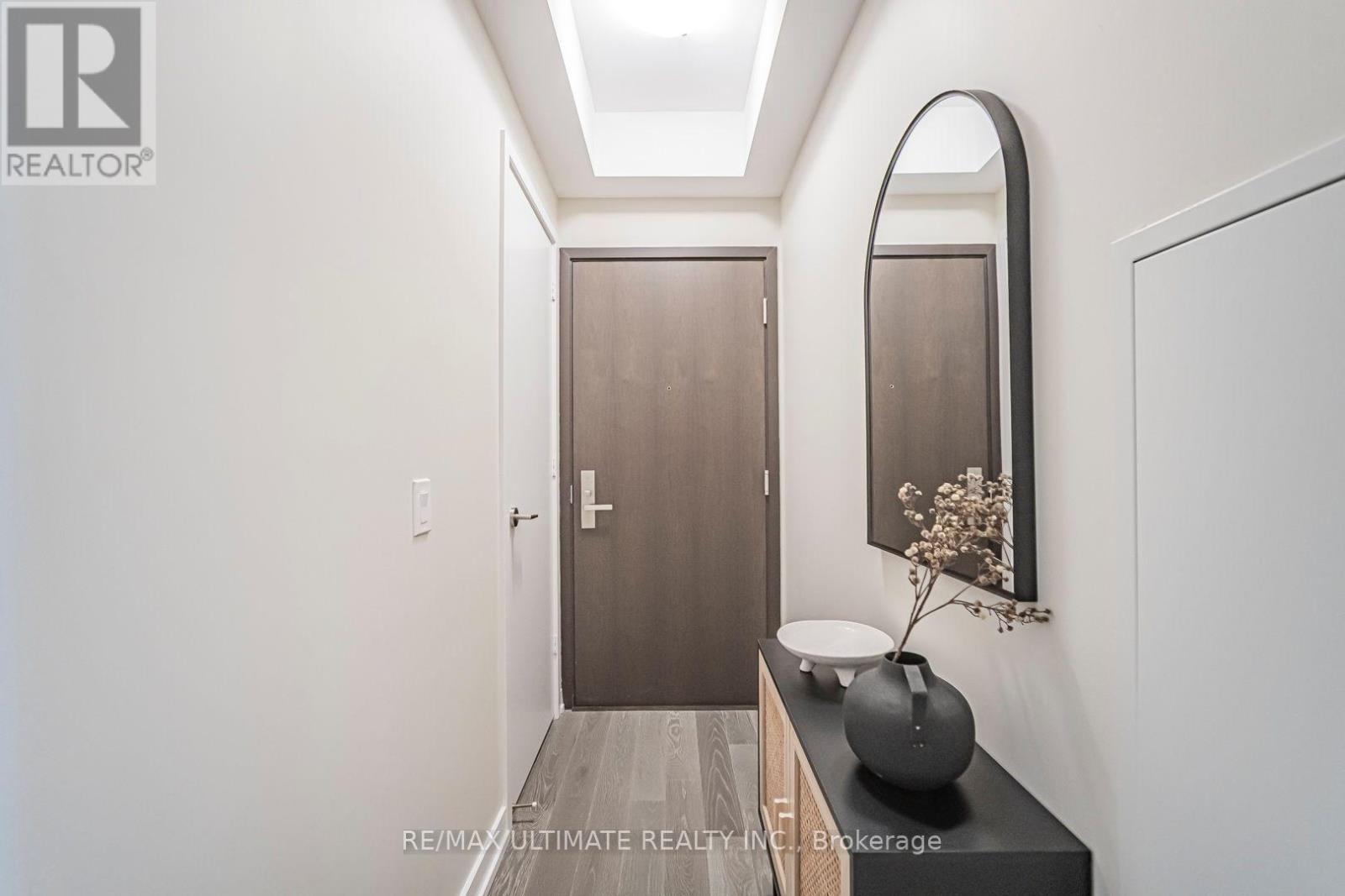 1208 - 1 YORKVILLE AVENUE