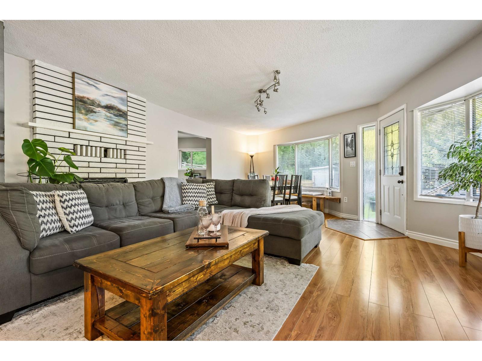 45942 SLEEPY HOLLOW ROAD|Cultus Lake East