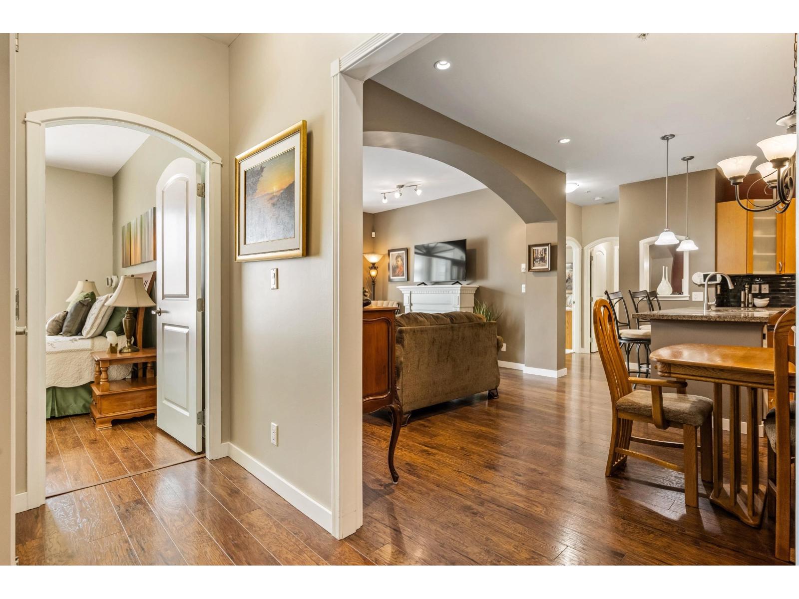 315 33485 SOUTH FRASER WAY