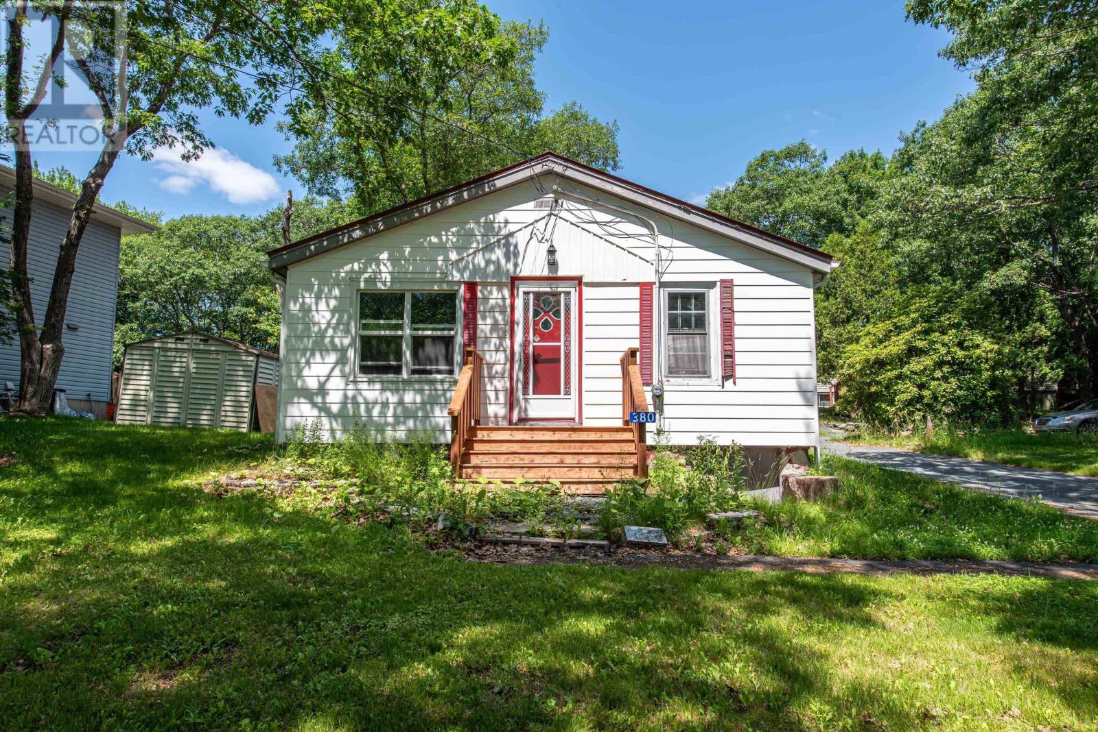 380 Rocky Lake Drive - Photo 2