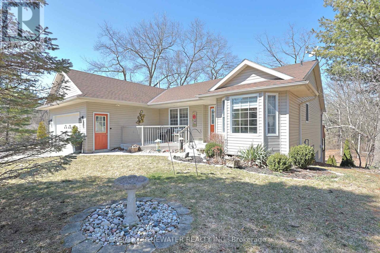 8 - 9826 NORTHVILLE CRESCENT