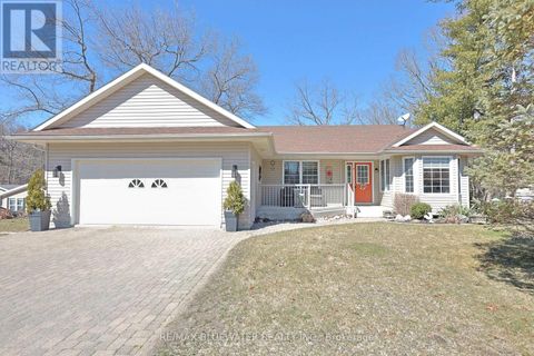 8 - 9826 NORTHVILLE CRESCENT Lambton Shores ON N0M2N0