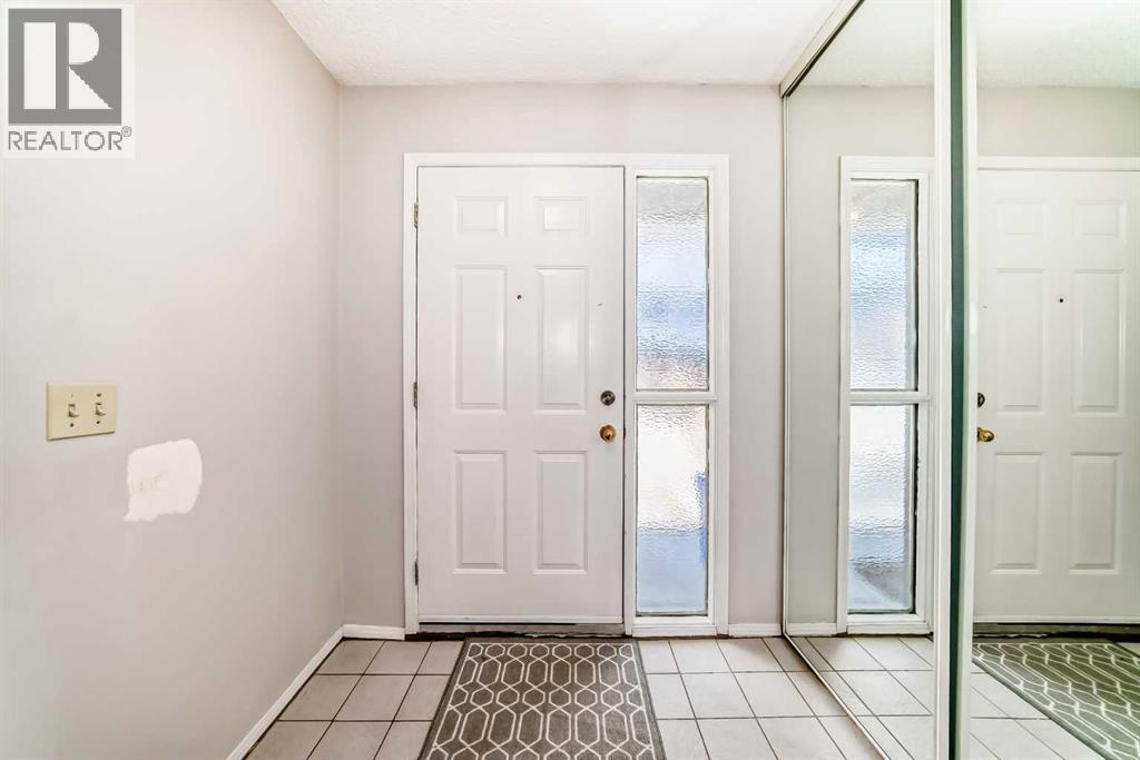 226 Coachway Lane SW