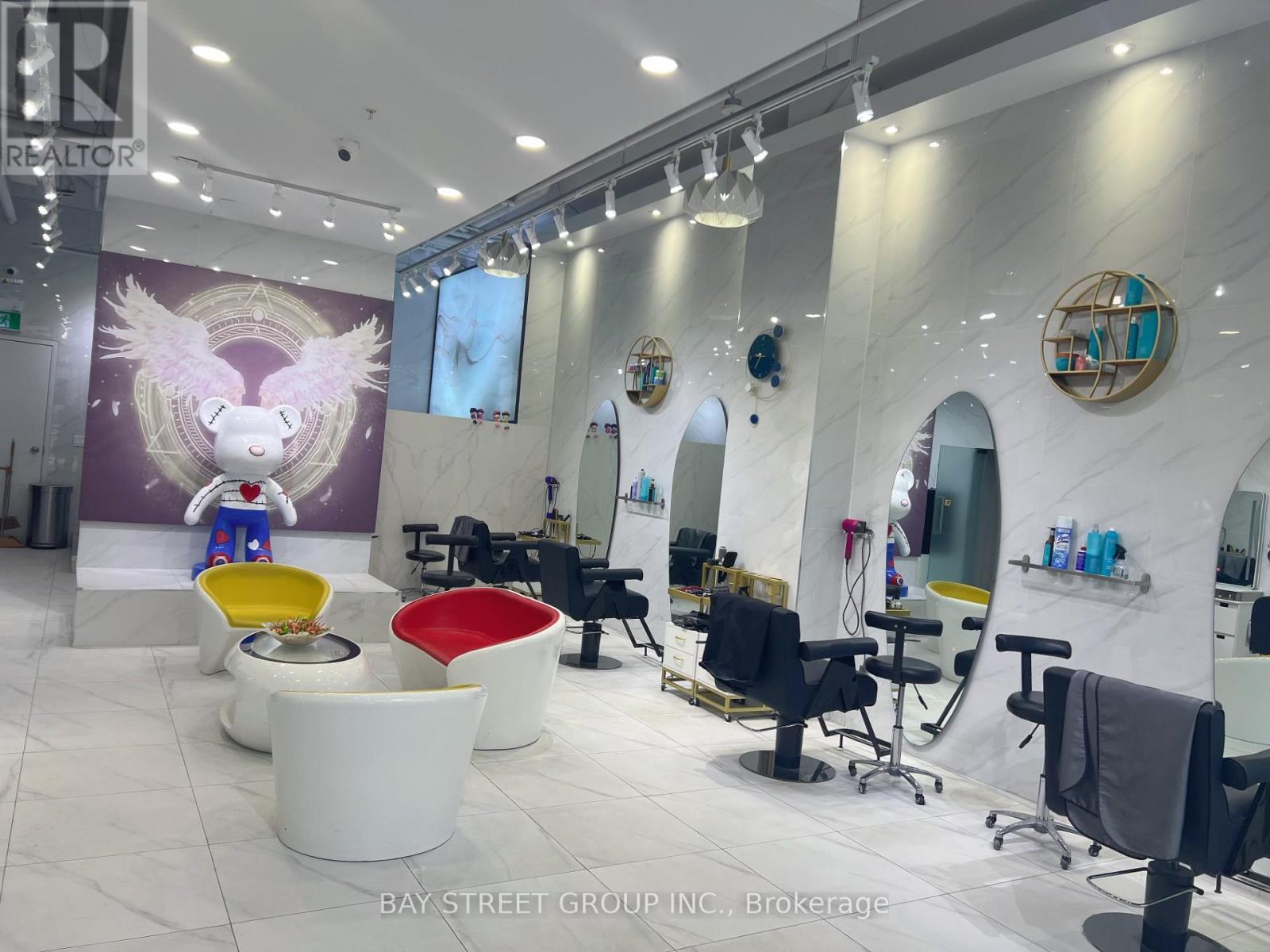 29 - 8130 BIRCHMOUNT ROAD