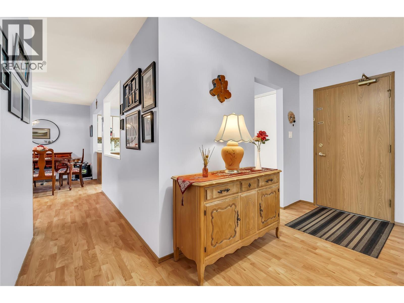 272 GREEN Avenue Unit# 402