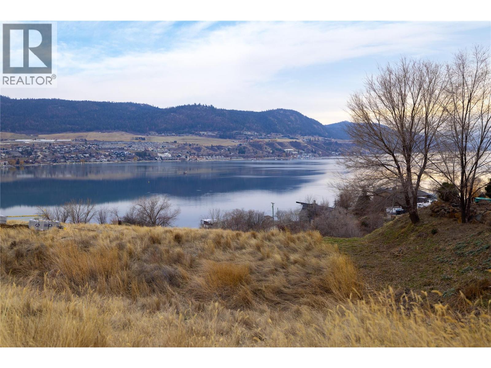 7145 Lakeridge Drive