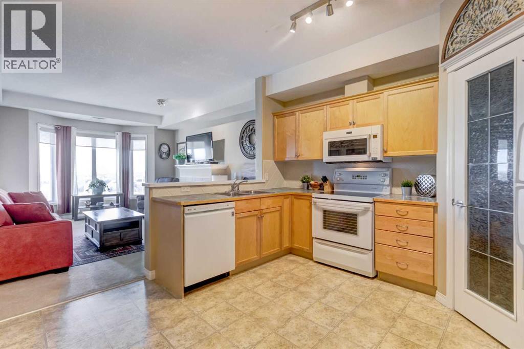 413, 15 Everstone Drive SW