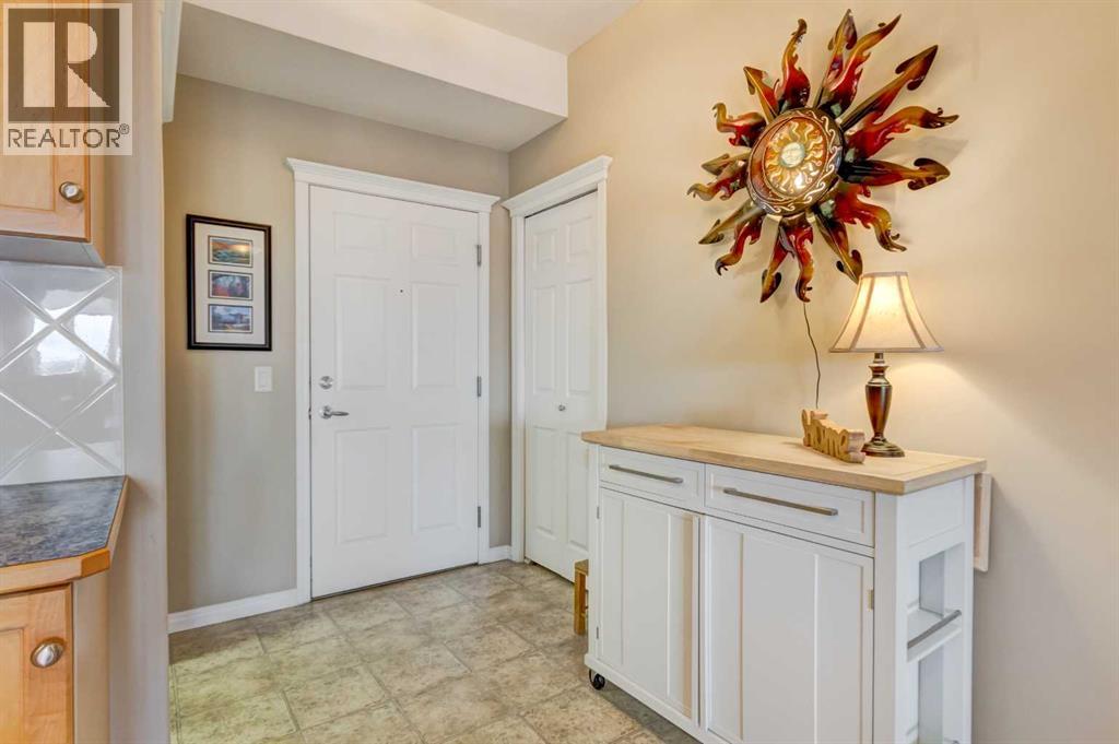 413, 15 Everstone Drive SW