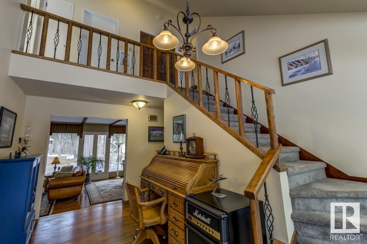 14 WEDGEWOOD CR NW
