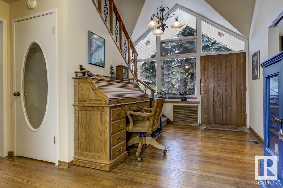 14 WEDGEWOOD CR NW