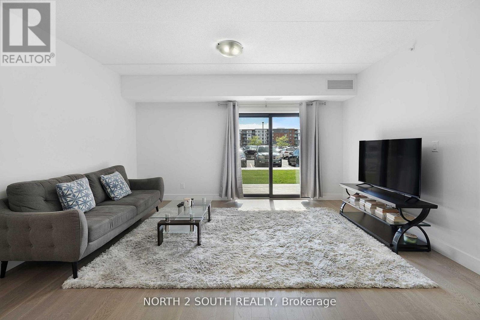 102 - 2550 SANDWICH WEST PARKWAY