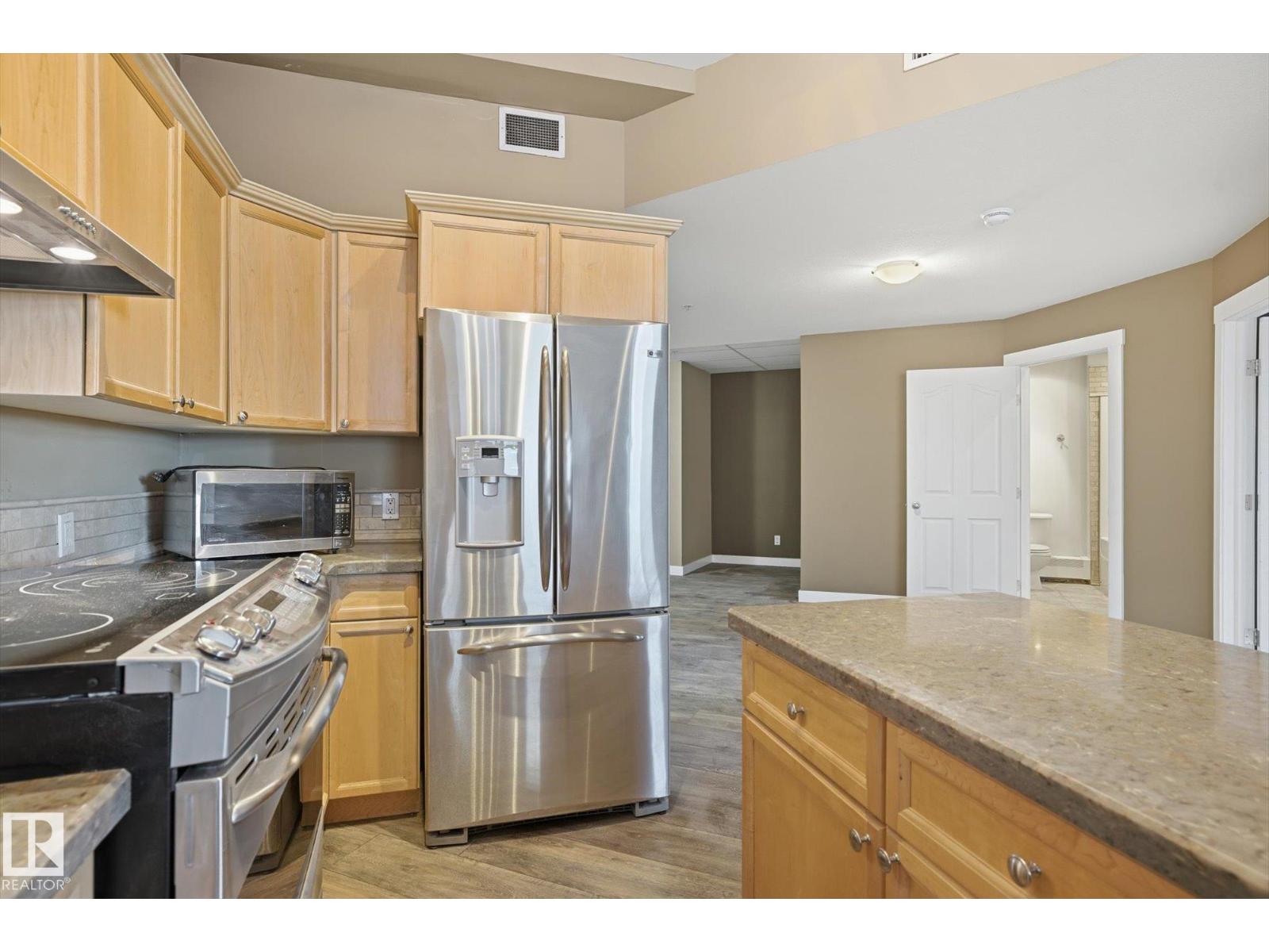 #301 10106 105 ST NW