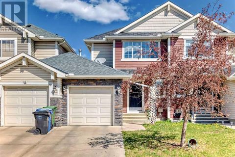 10 Cranberry Green SE Calgary AB T3M1L5