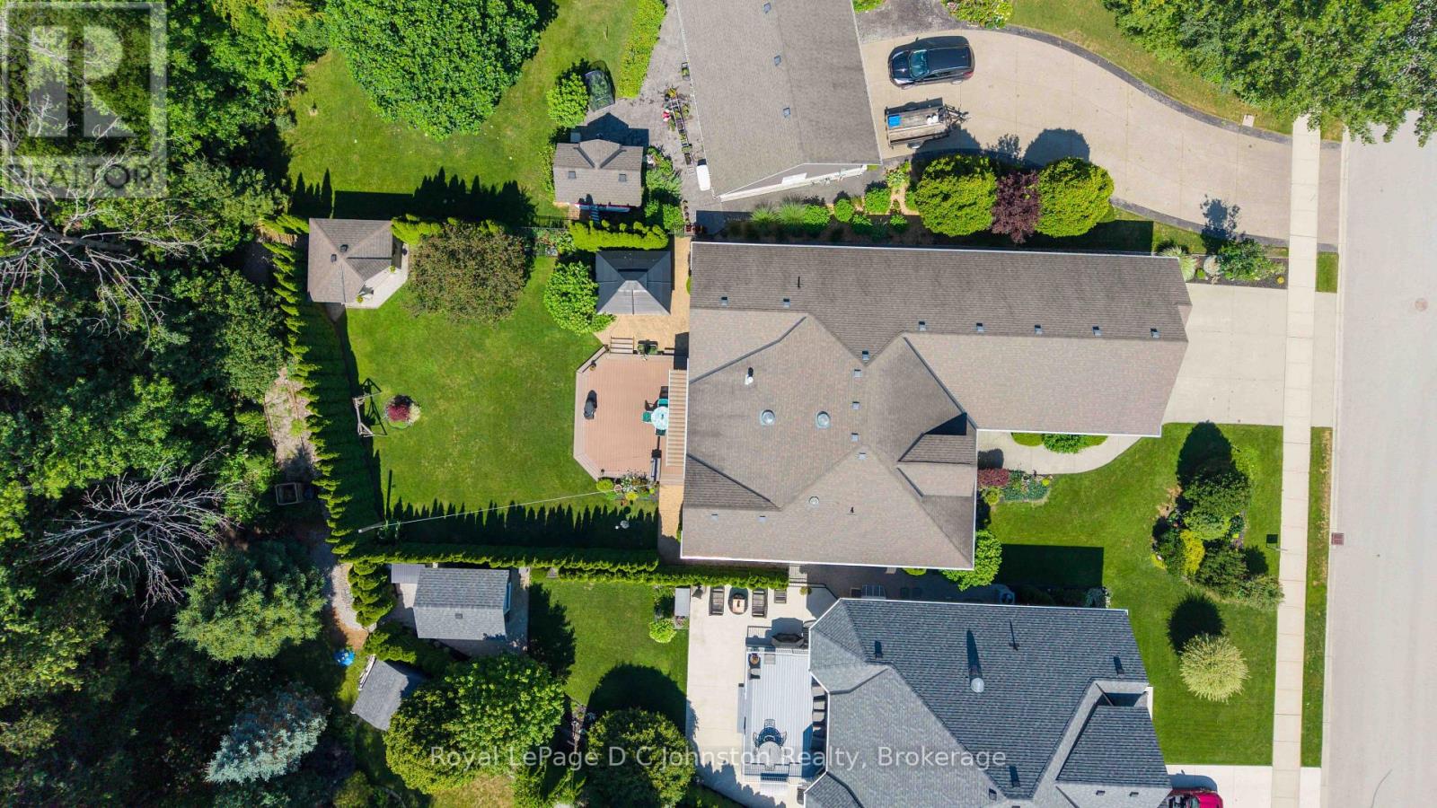 569 CREEKWOOD DRIVE