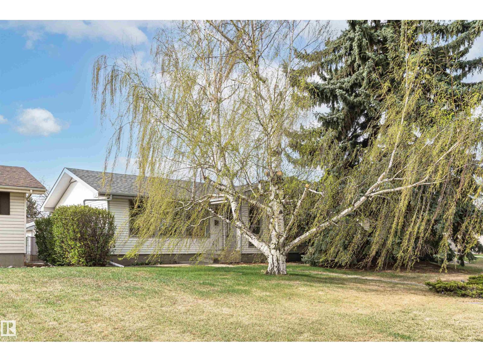 11423 50 AV NW