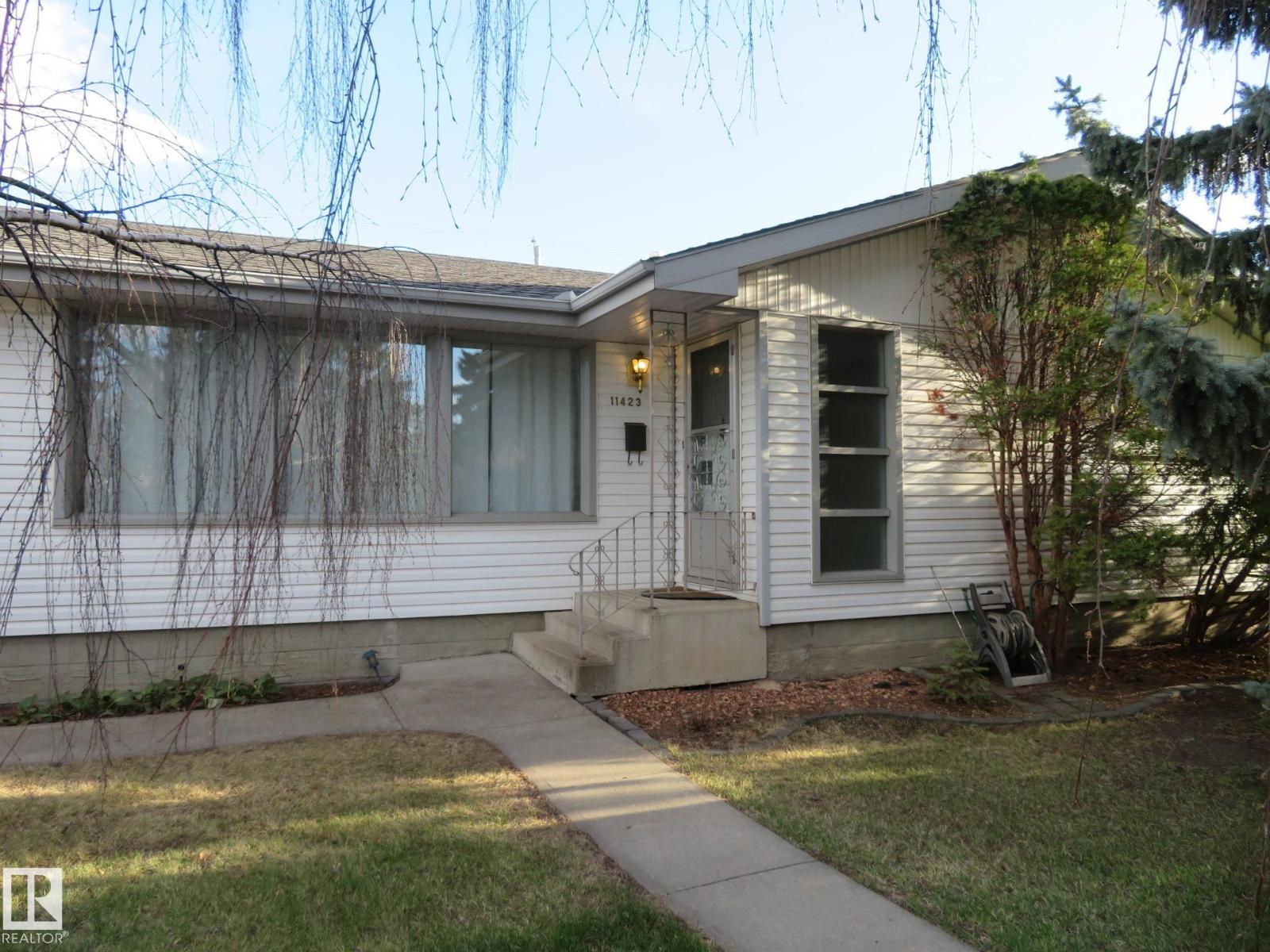 11423 50 AV NW