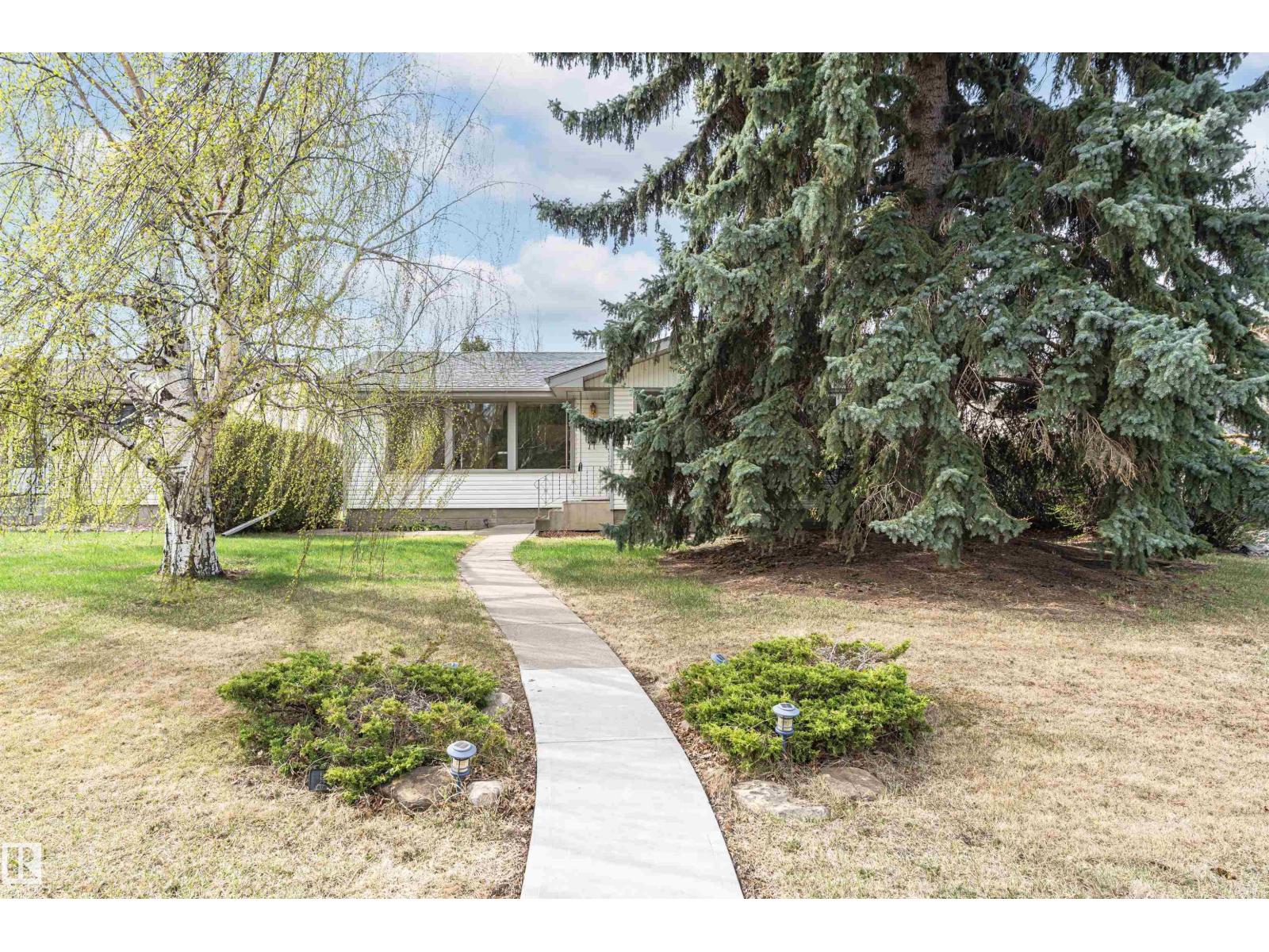 11423 50 AV NW