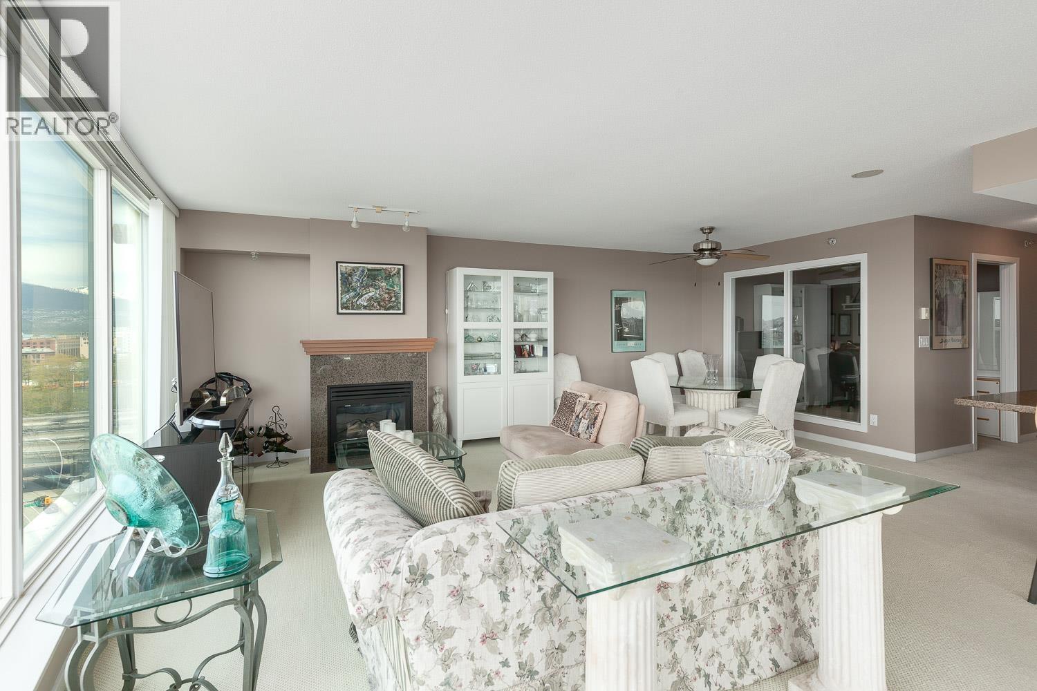 1305 120 MILROSS AVENUE