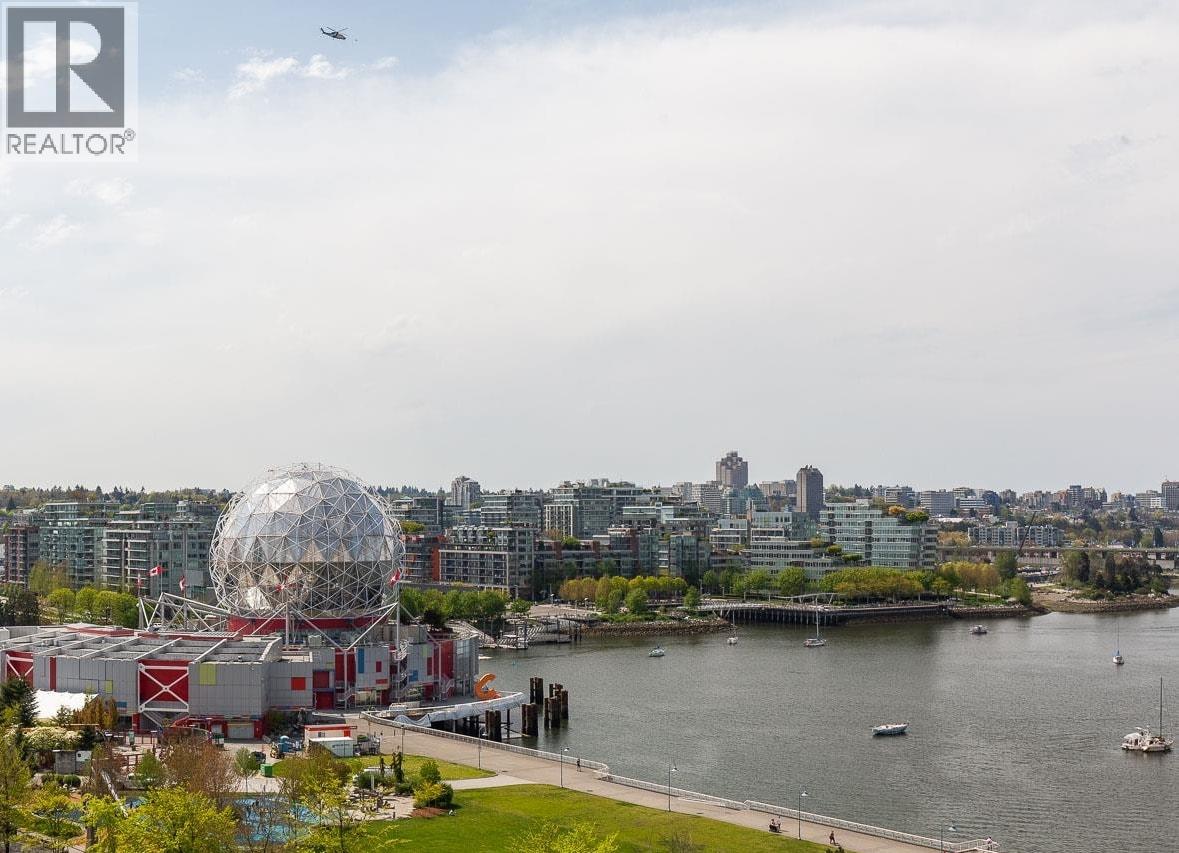 1305 120 MILROSS AVENUE