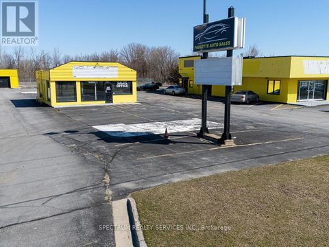 1404 BATH ROAD Kingston (East Gardiners Rd) ON K7M4X6