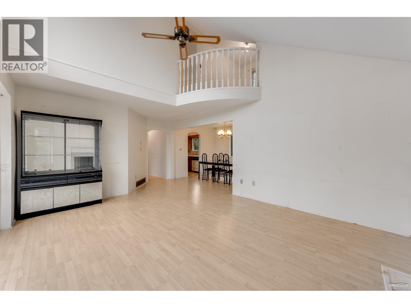 3178 LEEWARD COURT
