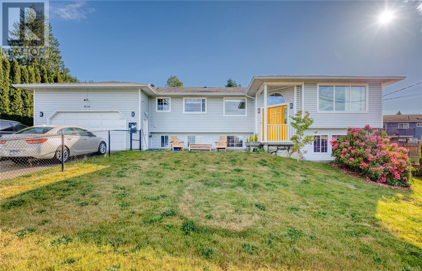 416 Strang Dr