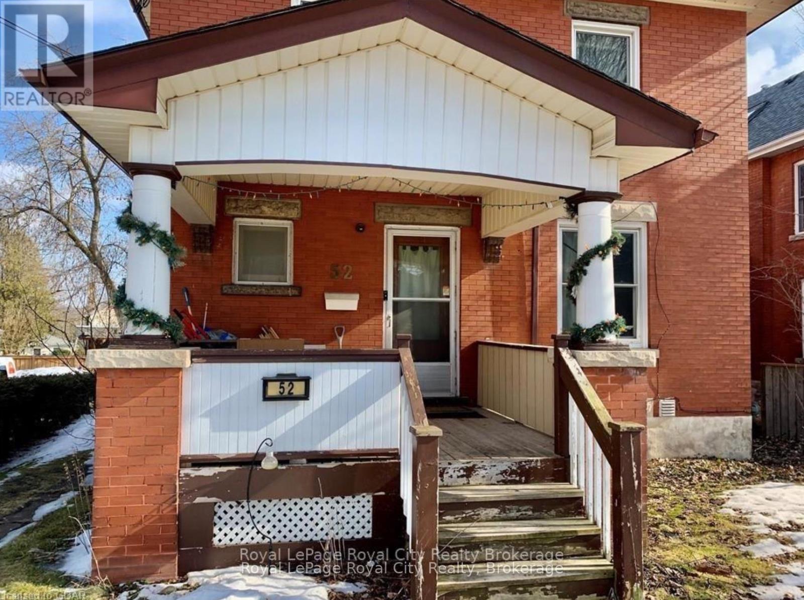 52 WATERLOO AVENUE