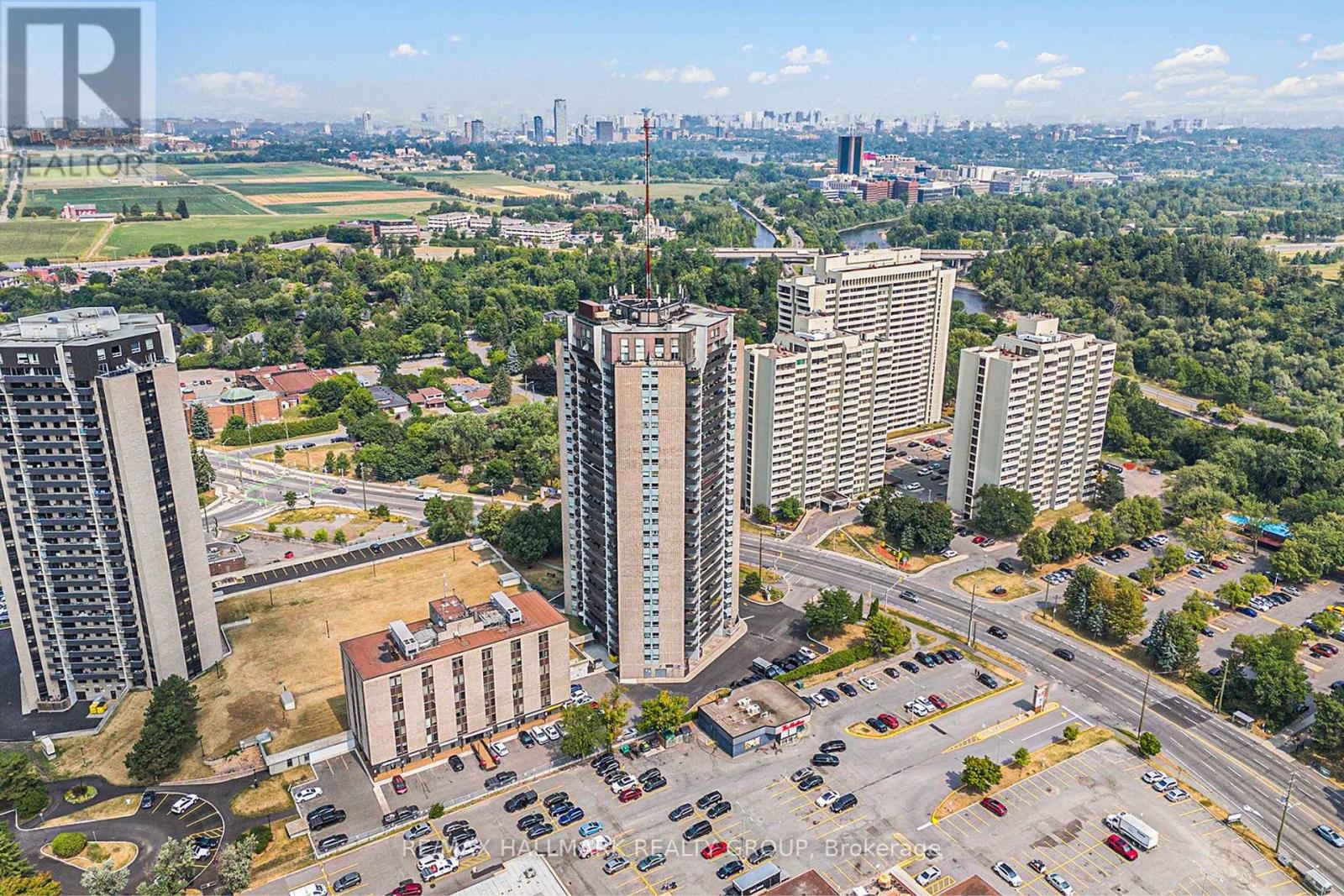 PH 7 - 1380 PRINCE OF WALES DRIVE