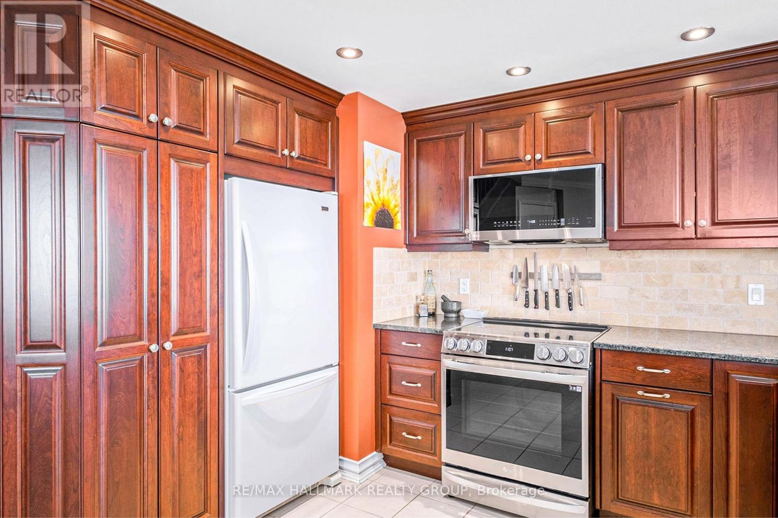 PH 7 - 1380 PRINCE OF WALES DRIVE