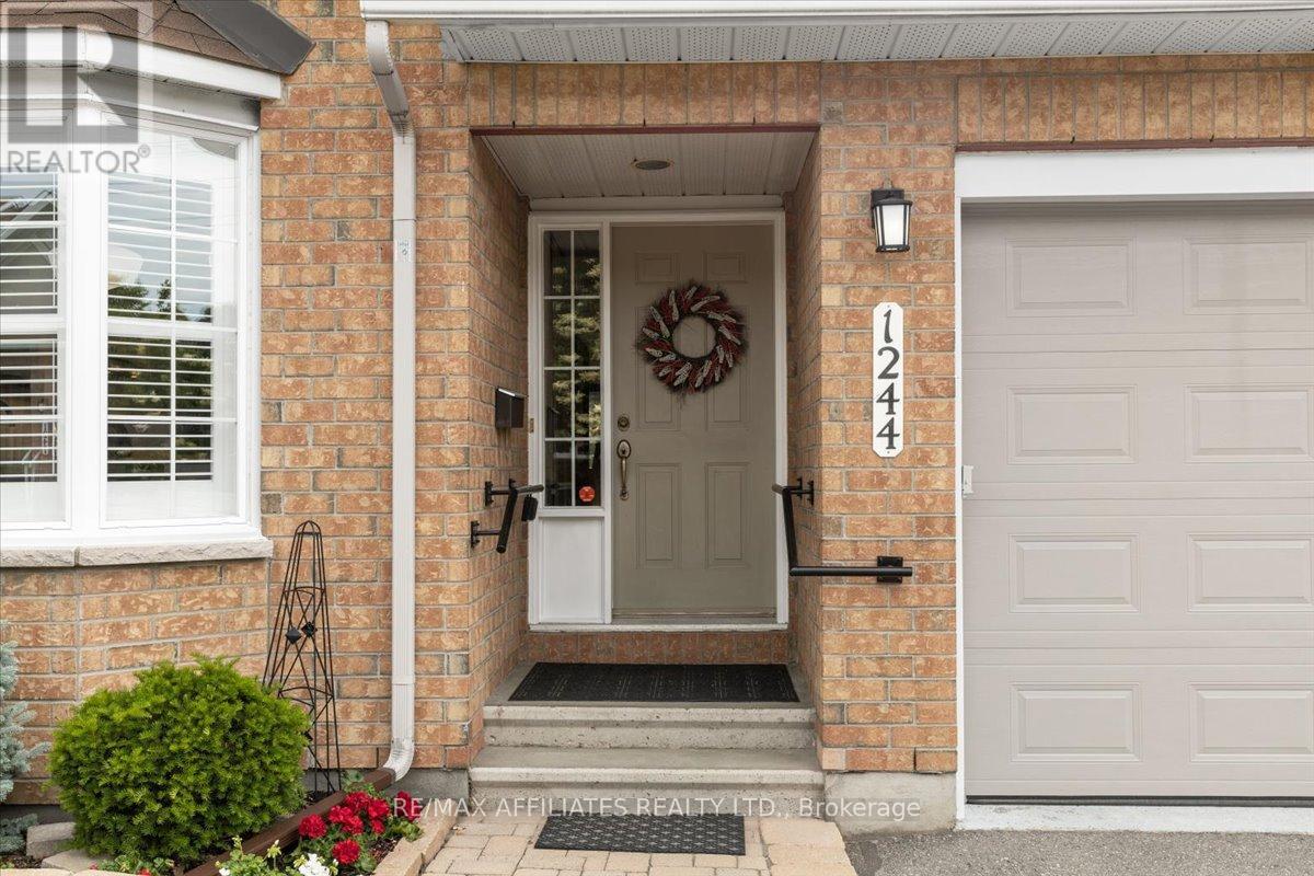- - 1244 FOXBOROUGH PRIVATE E