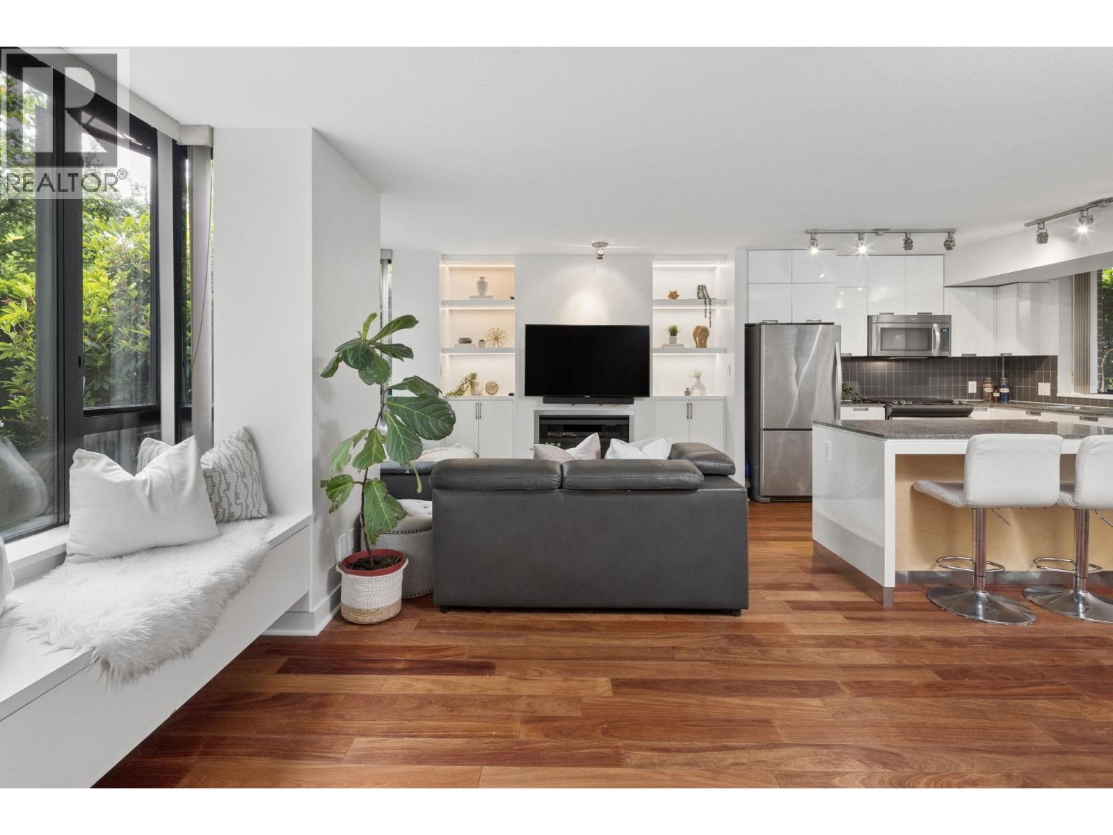 153 W 2ND STREET