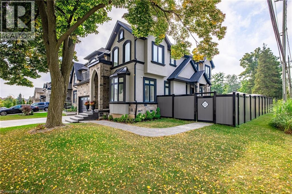 4 LOCKMAN Drive