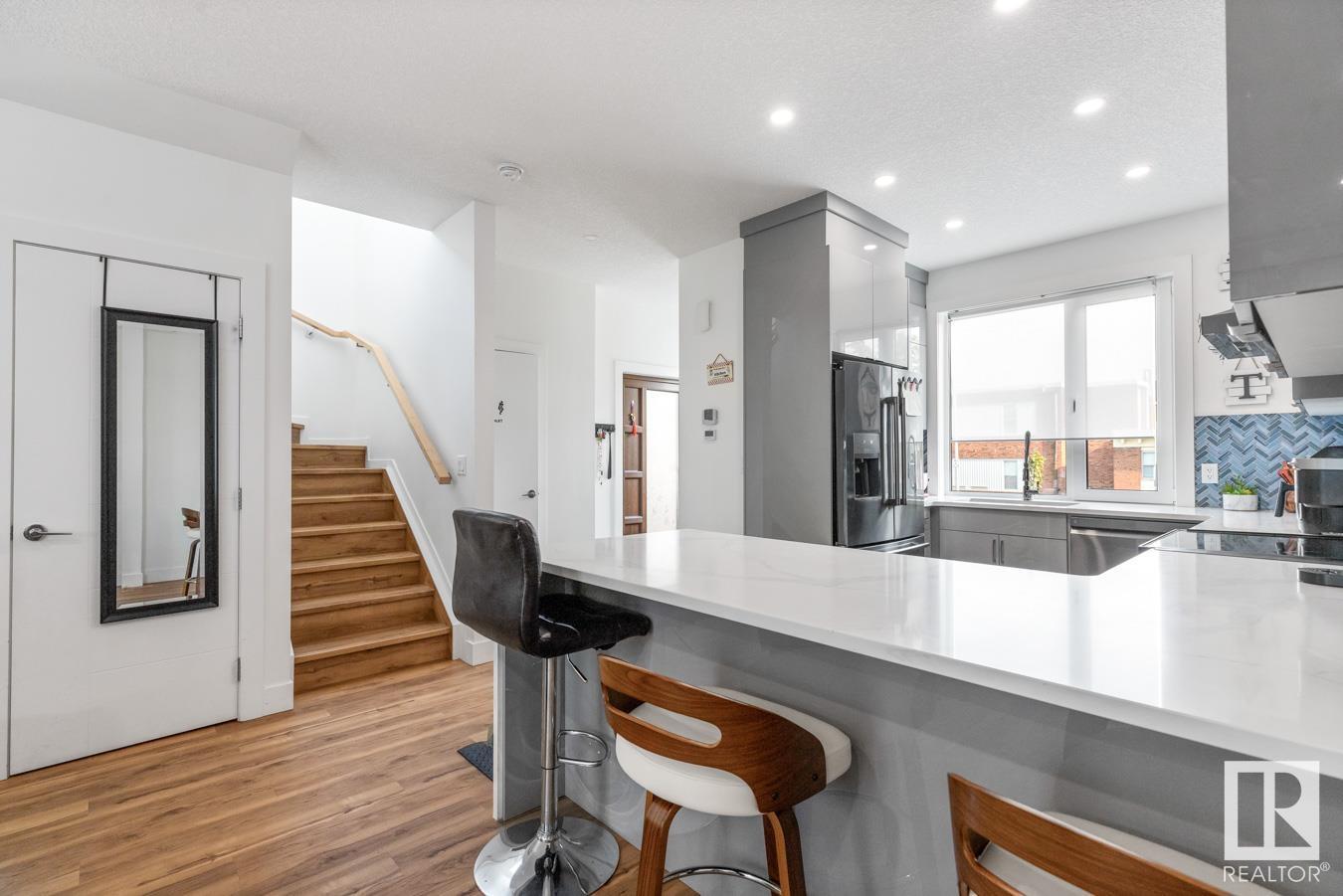 10347 160 ST NW