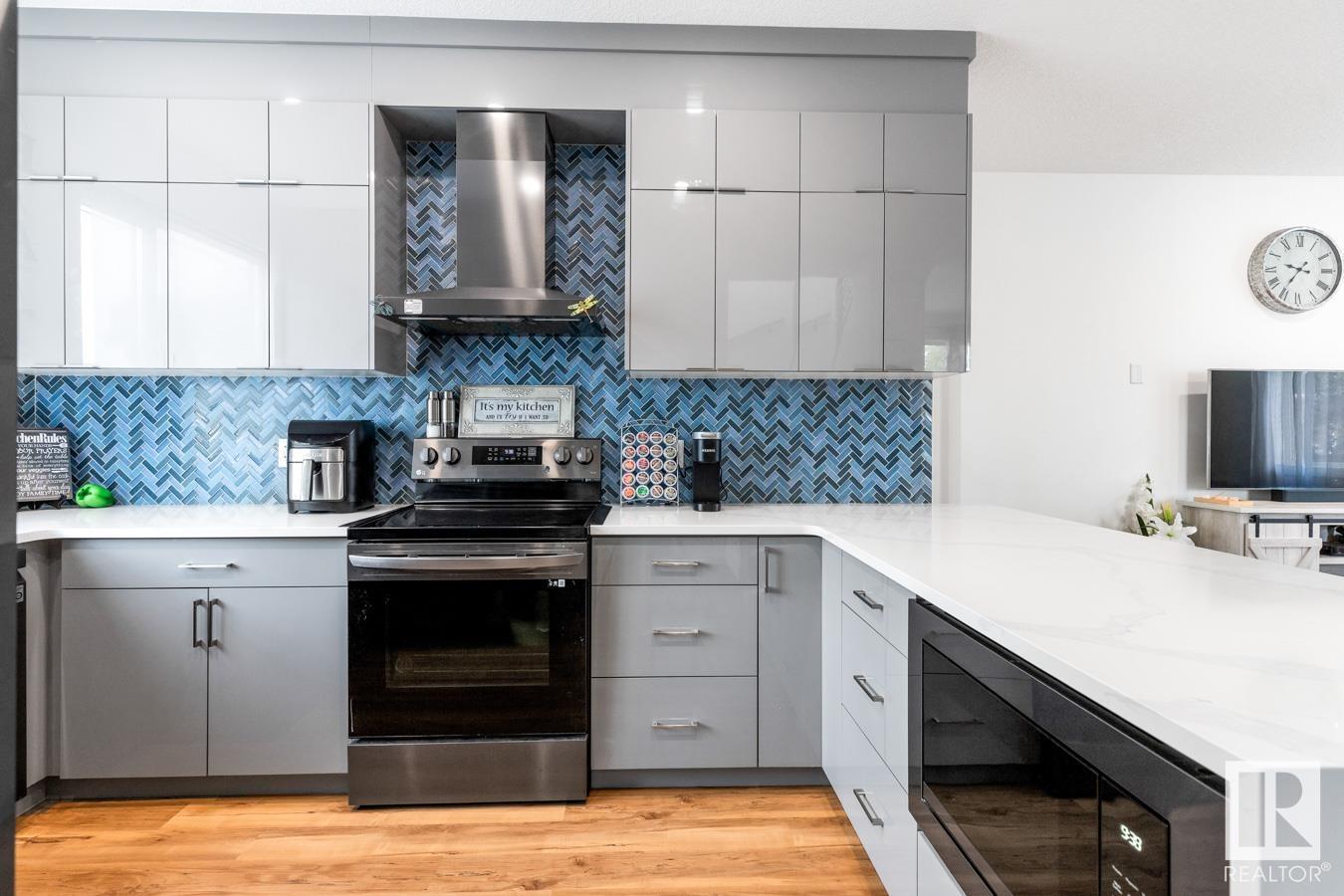10347 160 ST NW