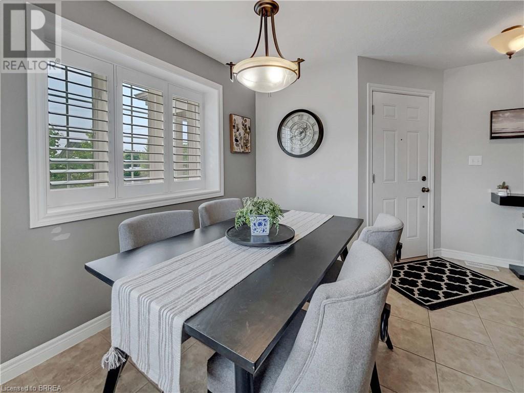 656 WOODLAWN Road E Unit# B