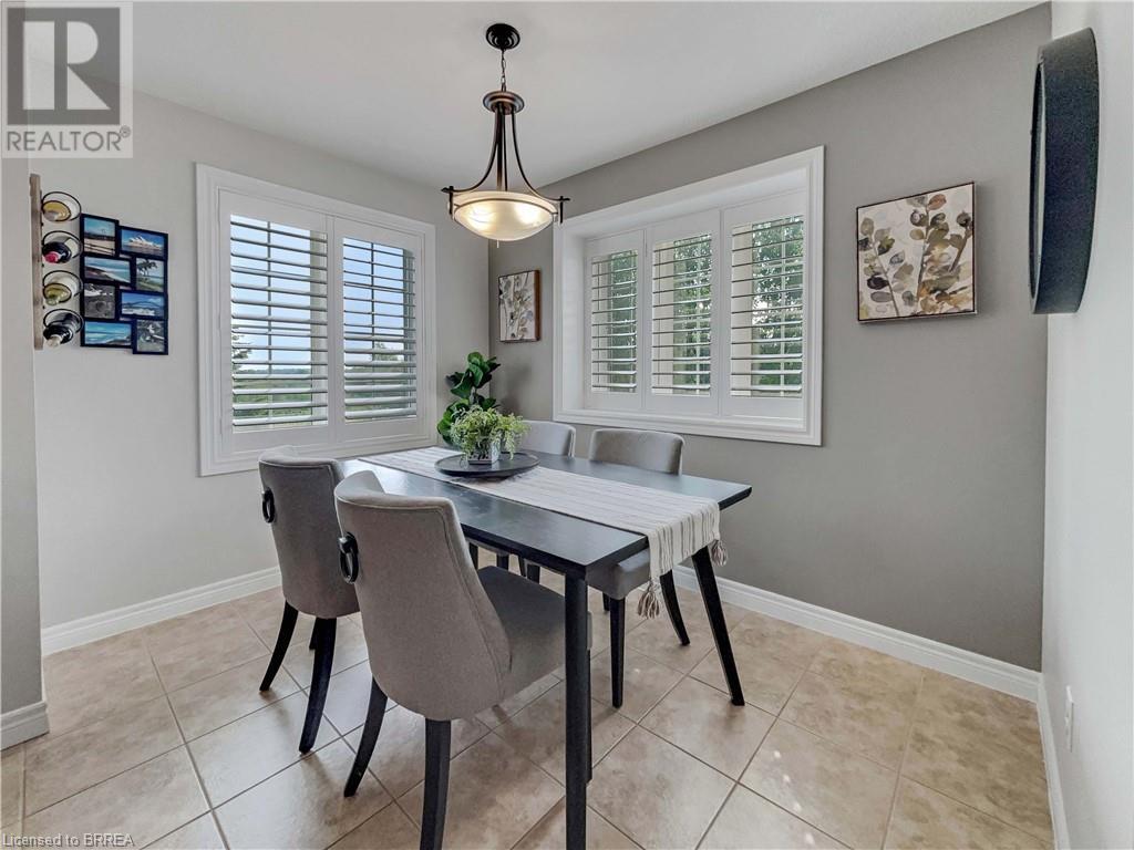 656 WOODLAWN Road E Unit# B
