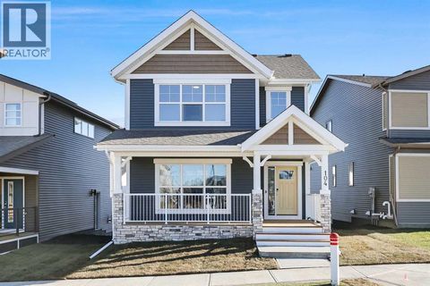 104 Mitchell Walk NW Calgary AB T3R2G2