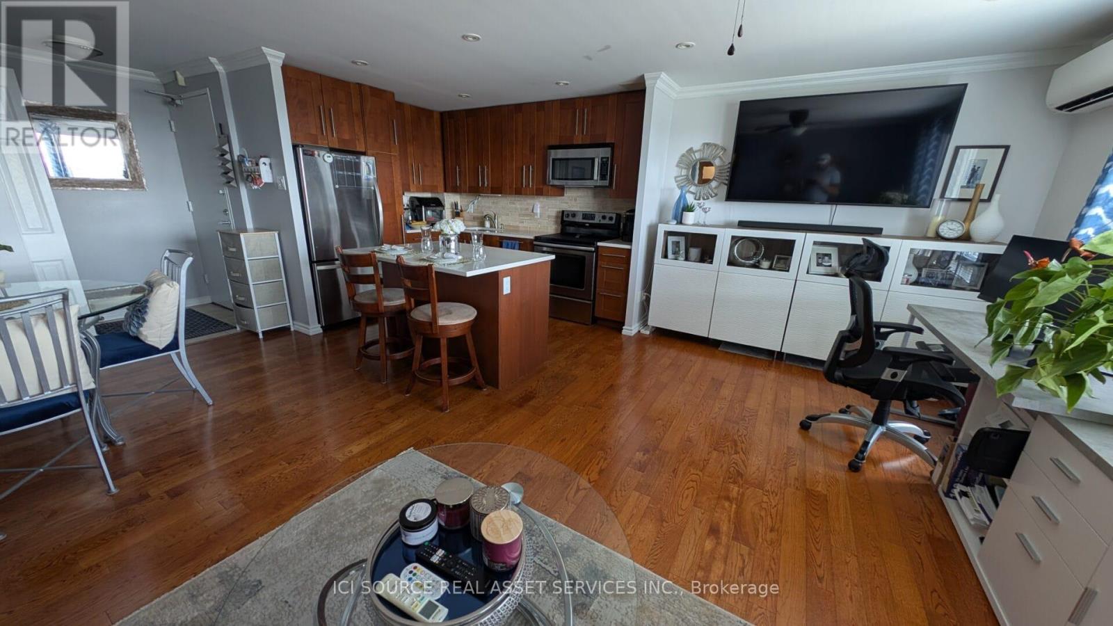 711 - 20 CHESTERTON DRIVE